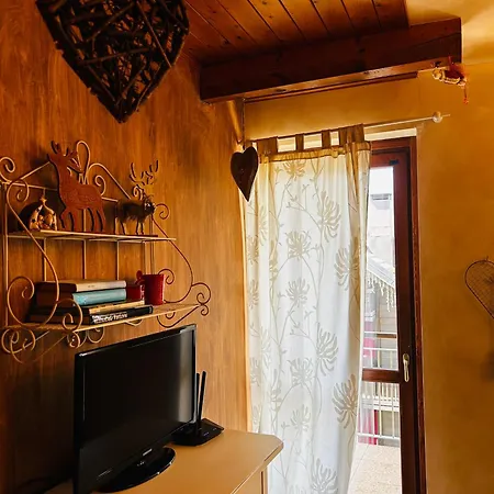 Apartment Montana - Borgo Le Stalle Lunghe Prato Nevoso